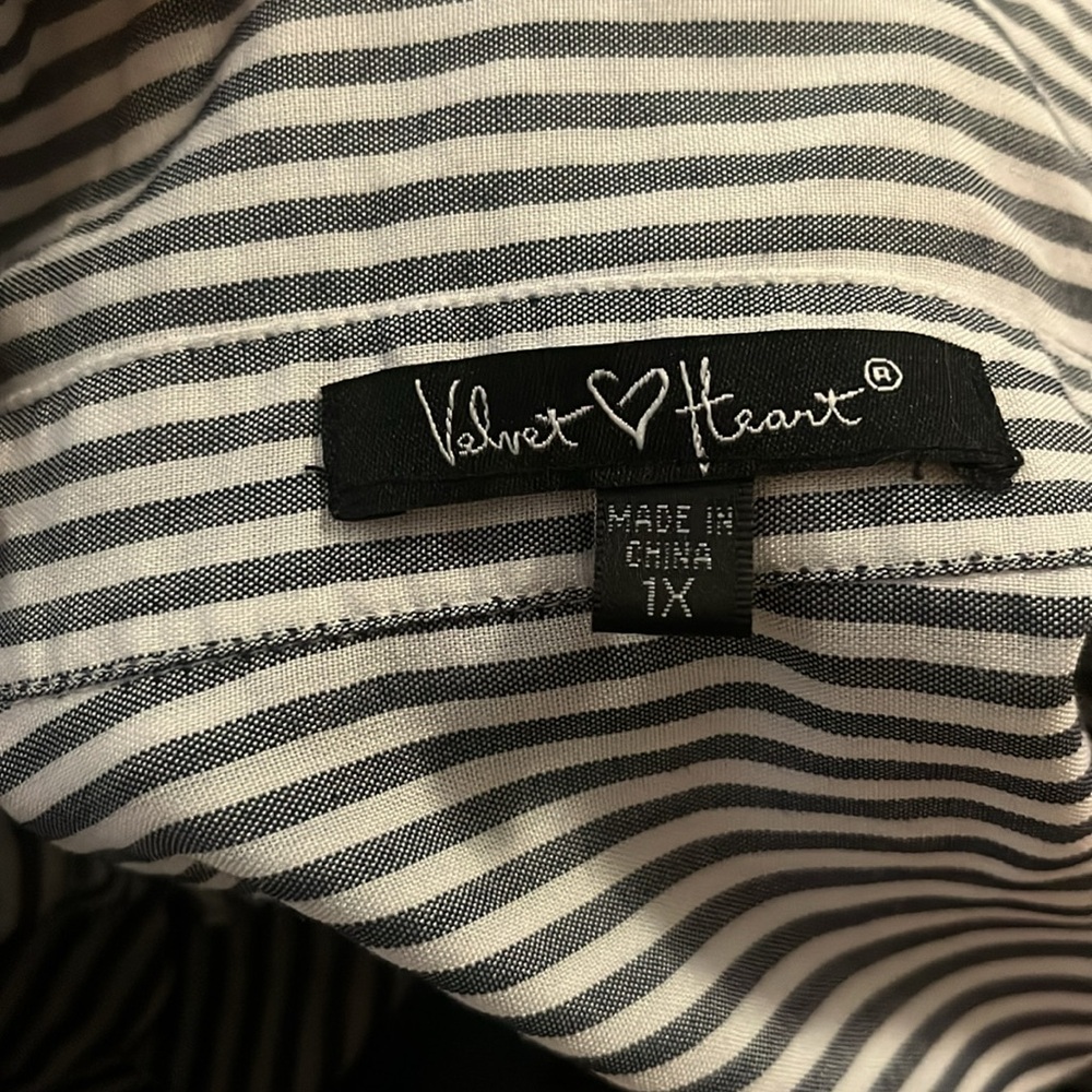 Velvet Heart Plus Striped button down - Picture 6 of 7